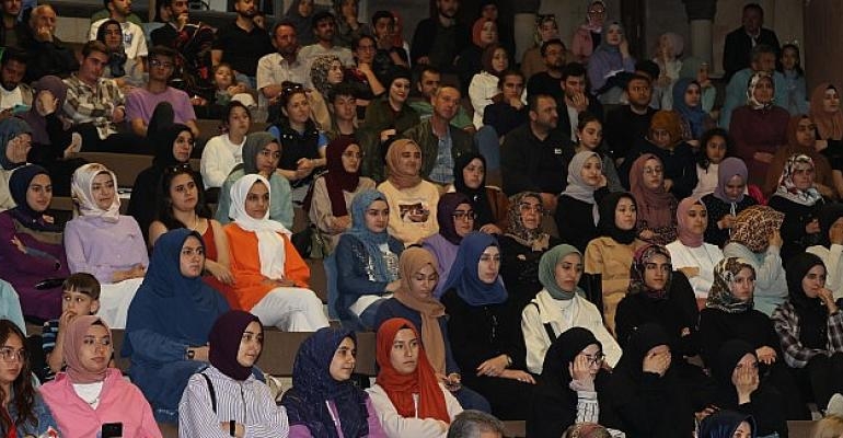 ‘Suveyda’ Filmi Ücretsiz Halk Gösteriminde İzleyicisiyle Buluştu