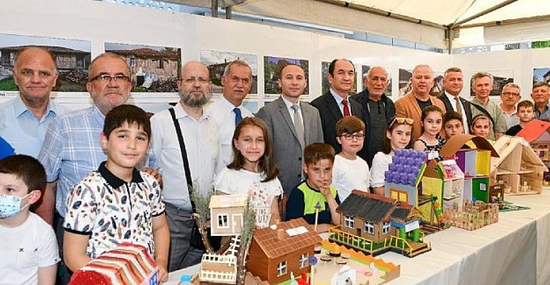 Tarihe Tanıklık Etmiş 100 Ev ve Konak Sergisi Mustafakemalpaşa’da