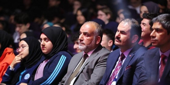 Üstat Necip Fazıl Şiirlerle Anıldı