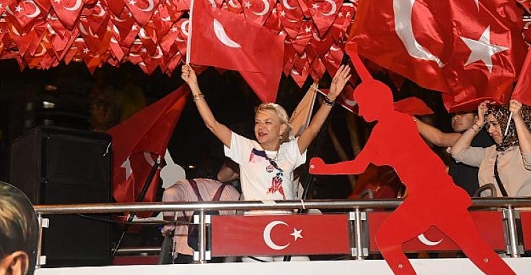 Yenişehir Belediyesi bu Bayramda da coşkuyu sokaklara taşıdı