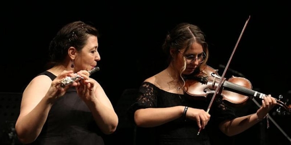 Yıl sonu konserinde muhteşem performans