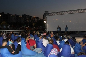 2-izmir-uluslararasi-film-ve-muzik-festivalinde-marc-collin-ruzgari-esti.jpg