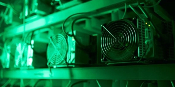 Bitcoin’in Sert Düşüşü Madencileri Zorluyor: Makineler Yakında Kapanabilir
