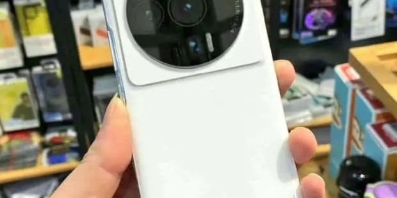 Leica Kameralı Xiaomi 12 Ultra İlk Kez Kanlı Canlı Görüntülendi!