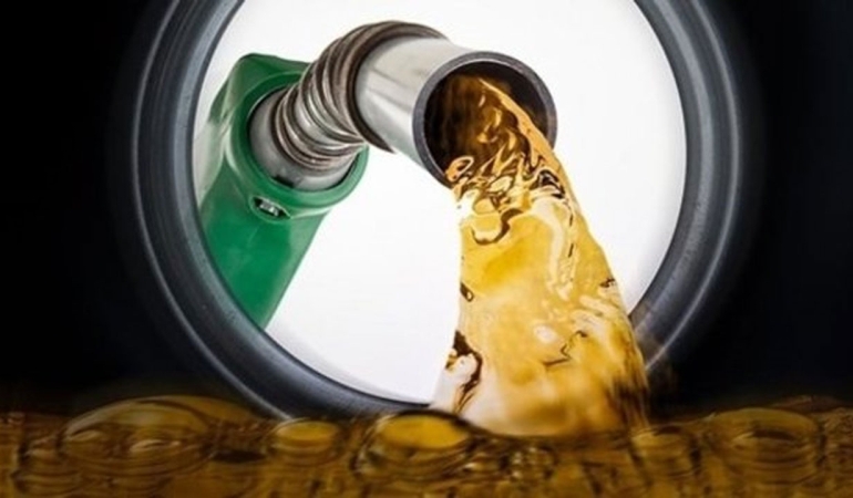 Benzin ve LPG’ye ‘Sürücüleri Arabaya Küstürecek’ Seviyede Zam Bekleniyor…