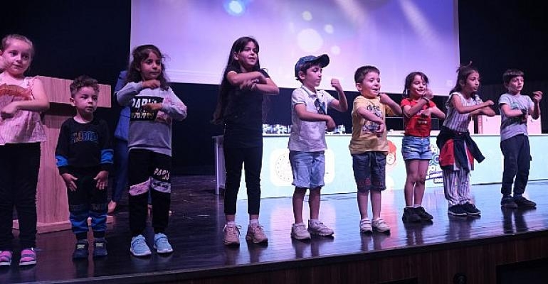 ‘Aklınla Bin Yaşa’da ödül heyecanı