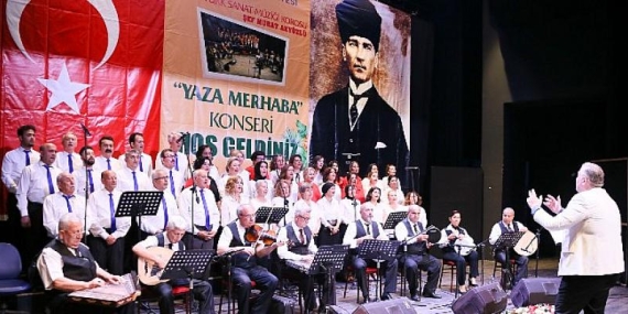Aydın Büyükşehir Belediyesi Türk Sanat Müziği Korosu’ndan “Yaza Merhaba” Konseri