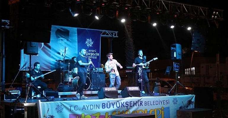 Aydın Büyükşehir Belediyesi’nden Davutlar Sevgi Plajı’nda Yaz Konseri