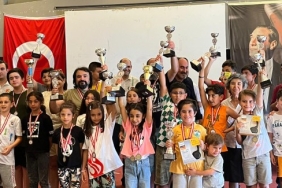 ayvalik-yaza-merhaba-satranc-turnuvasi-sonuclandi.jpg