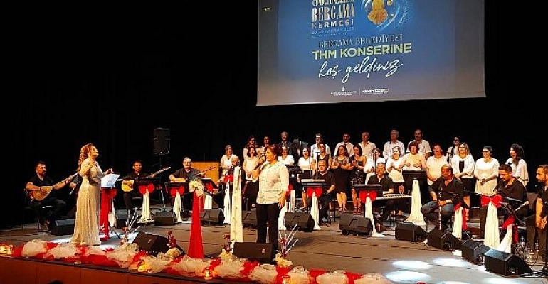 Bergama Kermes Festivali 4. gününde coşku ve eğlence