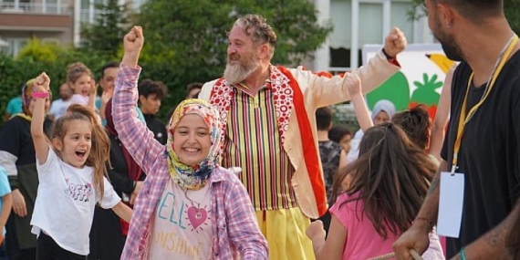 Bi’Dünya Eğlence Çocukların Coşkusu İle Başladı