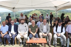 canikte-geleneksel-cilek-kiraz-festivali-duzenlendi.jpg