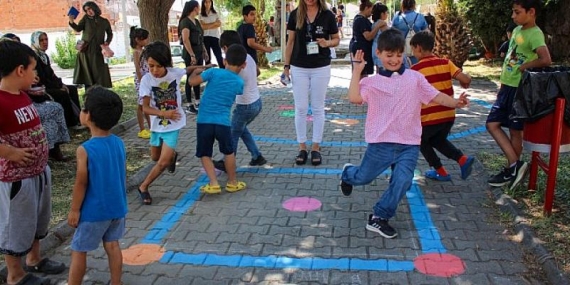 Cumhuriyet Mahallesi’nde yaşam sokağa taştı