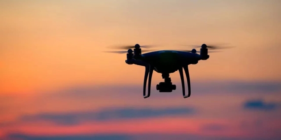 Amazon, drone ile kargo teslimatına başlıyor