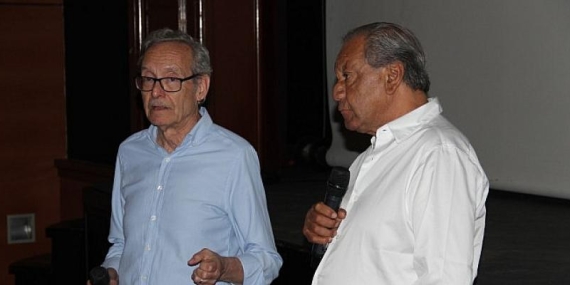 Dünyaca ünlü yönetmen Tony Gatlif İbrahim Tatlıses’in yüreklere dokunan bir sesi var