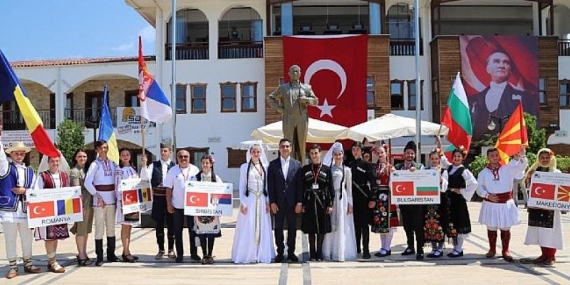Dünyanın dansçıları Menderes’te buluştu