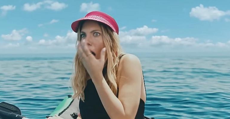 Eda Ece’nin Rol Aldığı Yemeksepeti Reklam Filmi Yayında!