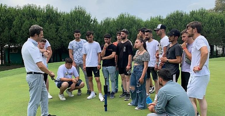EÜ Bayındır MYO öğrencilerinden Antalya’ya teknik gezi