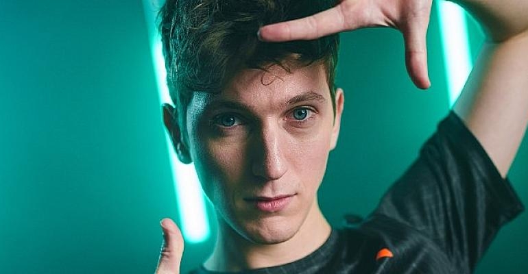 Fnatic 2. Aşama’yı Kayıpsız Geçip Zafere Uluştı