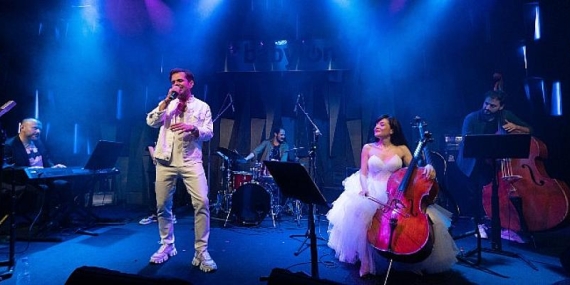 Gülşah Erol, Yeni Albümünün Lansman Konserinde Sürpriz Konuklarıyla Müzik Şöleni Yaşattı
