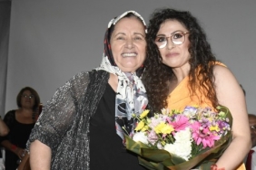 kemer-belediyesi-ikinci-bahar-halk-korosundan-muhtesem-konser.jpg