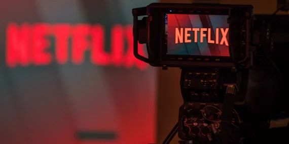 Netflix, reklamlı aboneliği onayladı! Fiyatı ne?