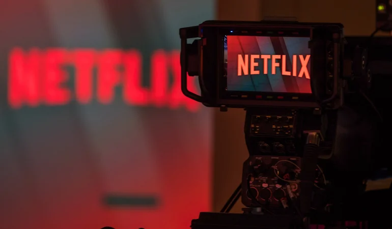 Netflix, reklamlı aboneliği onayladı! Fiyatı ne?
