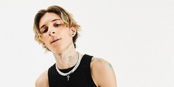 Mavi’nin İlk Albümü “VERITAS” Yayında!