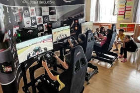 mobil-egitim-simulatoru-anadolu-yollarinda.jpg