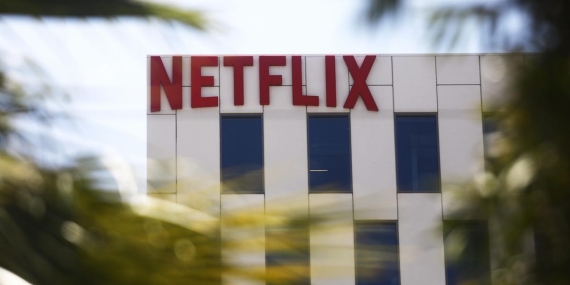 Uygun fiyatlı ve reklamlı yeni Netflix paketi geliyor!