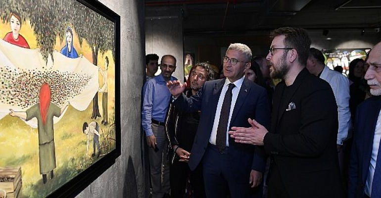 Ömür Akkor’un Resim Koleksiyonundan Eserlerin Yer Aldığı Sergi Üsküdar’da Ziyarete Açıldı