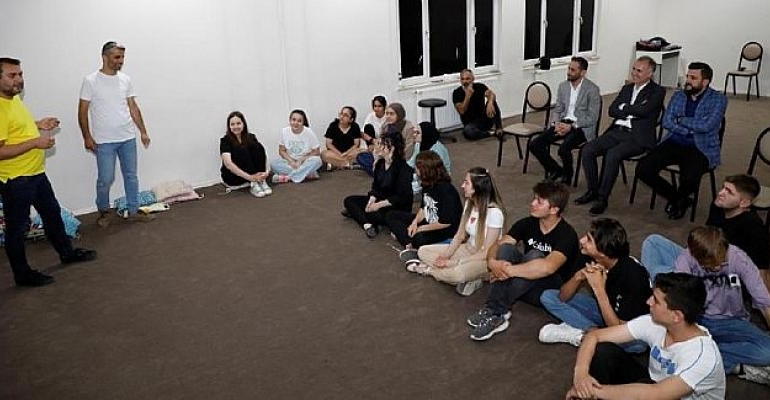 Şehir Tiyatrosu Doğaçlama Spor Eğitiminden Geçti