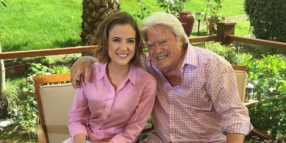 Simge Fıstıkoğlu’na konuşan Cüneyt Arkın, Altın Koza’yı neden kabul etmedi