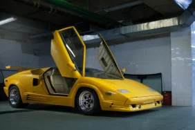 the-fate-of-the-lamborghini-countach-1646947047