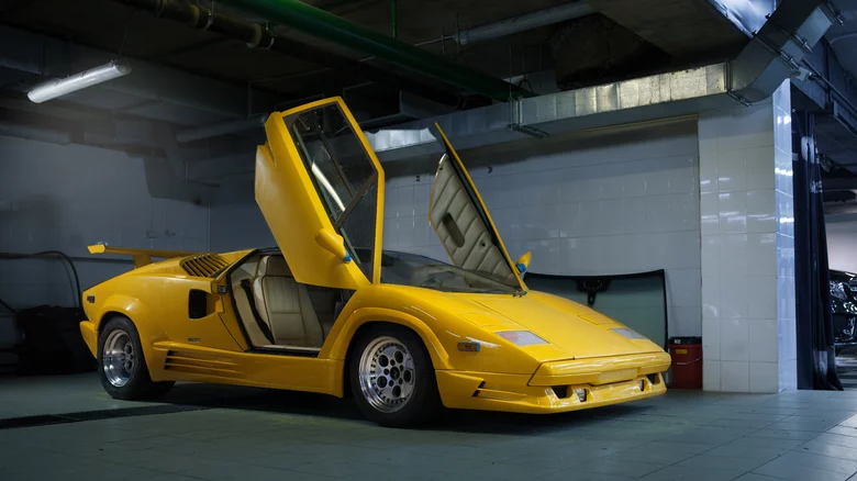 the-fate-of-the-lamborghini-countach-1646947047