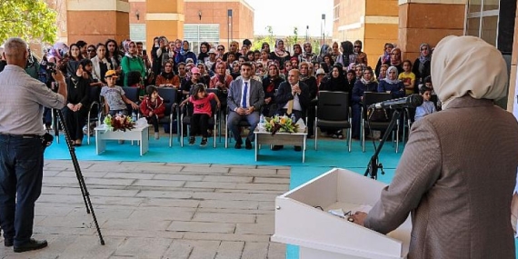 Van Büyükşehir Belediyesinden Kitap Okuma Şenliği