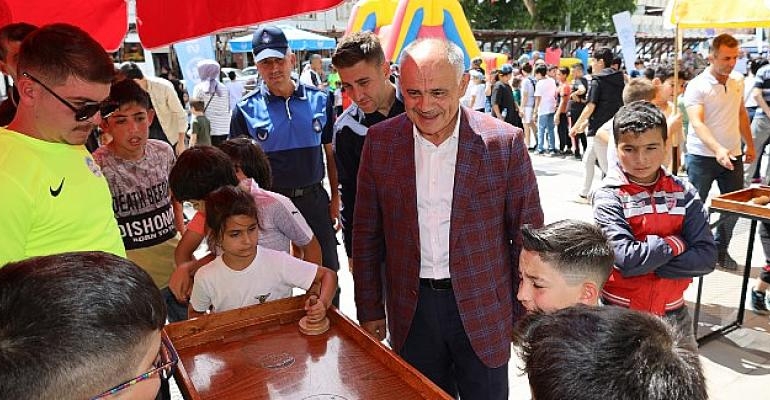Yahyalı Belediyesi’nden Çocuklara Karne Eğlencesi
