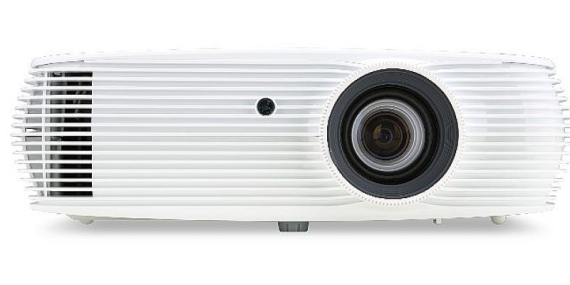 Yazın sinema keyfini evinde yaşamak isteyenler için; Acer P5530i projeksiyon