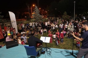 1-van-denizi-yuzme-festivali-basladi.jpg