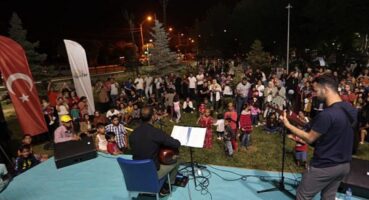 1. Van Denizi Yüzme Festivali Başladı