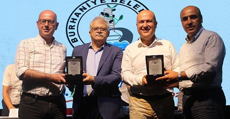 3. Burhaniye Kitap Fuarı Dolu Dolu Devam Ediyor