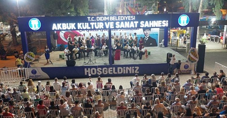 Akbüklüler Yaz Konseri’nde Unutulmaz Anlar Yaşadı