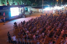 aydin-buyuksehir-belediyesinin-duzenledigi-sinema-geceleri-didimde-devam-ediyor.jpg