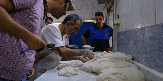 Ayvalık Belediyesi Zabıta Ekiplerinden Bayram Öncesi Sıkı Denetimler