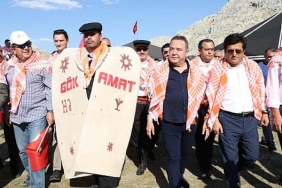 baskan-bocek-gunnercik-yayla-senligine-katildi.jpg