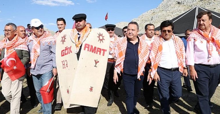 Başkan Böcek Günnercik Yayla Şenliği’ne katıldı