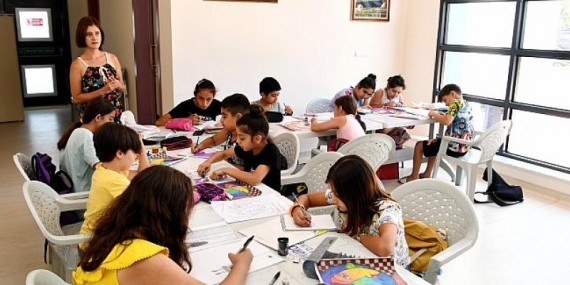Çukurova Belediyesi Mola Evi’nde Renkli Günler