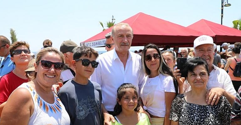 Didim Amfitiyatro ‘da Serhan Asker ve Başkan Atabay’a Yoğun İlgi