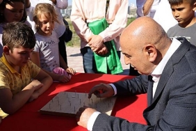 geleneksel-cocuk-oyunlariyla-eglendiler.jpg
