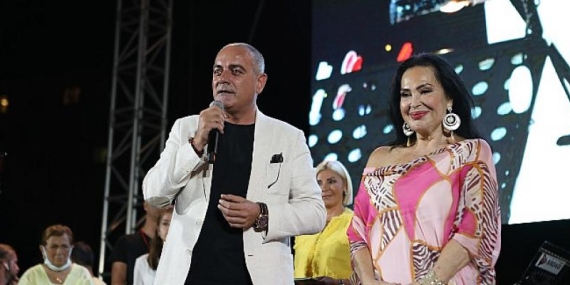 Gemlik Film Festivali’nin açılışını Türkan Şoray yaptı